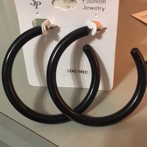 Black hoop earrings measure 2 1/2 inches nwot